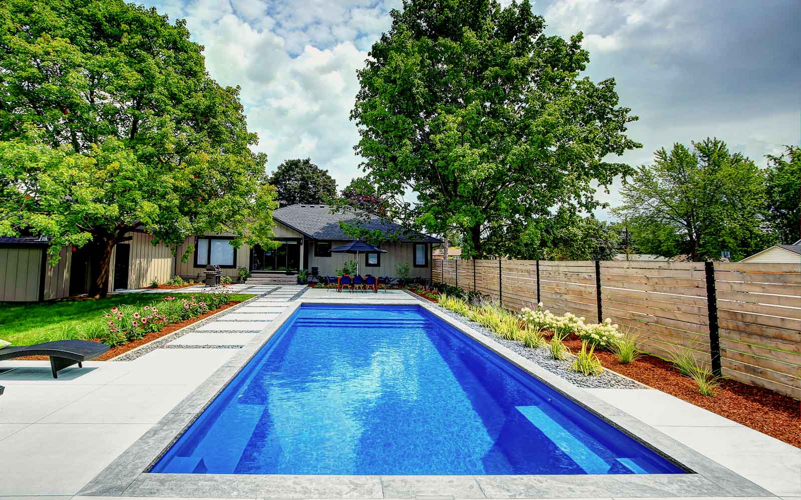 All American Pools and Spas: fiberglass pool builders serving greater Atlanta, GA