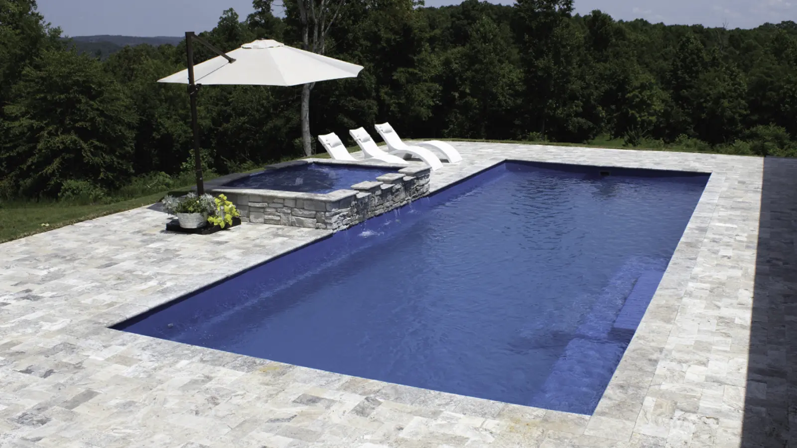 The Grand The Grand, a fiberglass pool design manufactured by Leisure Pools